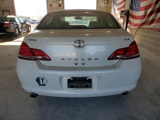 2005 Toyota Avalon XL