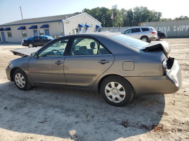 2004 Toyota Camry LE