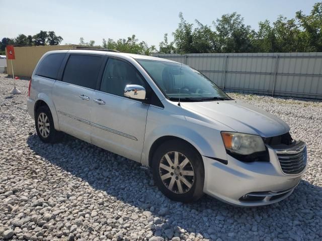 2011 Chrysler Town & Country Touring L