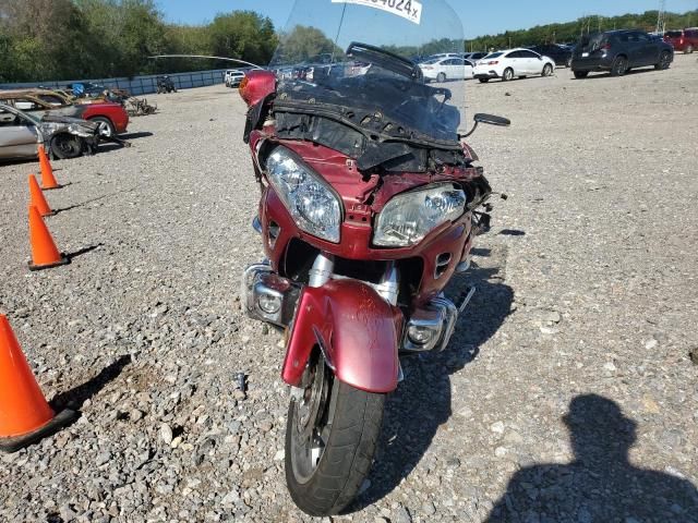 2004 Honda GL1800