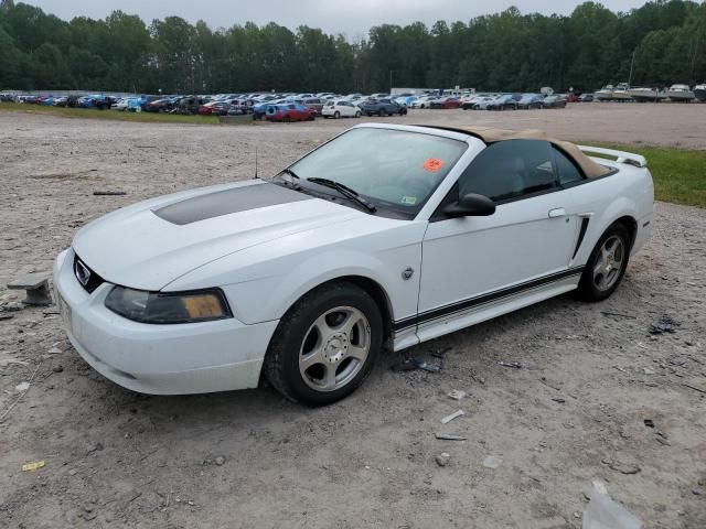 2004 Ford Mustang