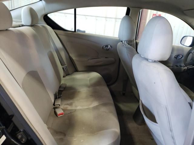 2013 Nissan Versa S