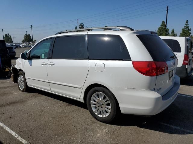 2007 Toyota Sienna XLE