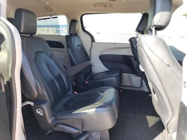 2017 Chrysler Pacifica Touring L Plus