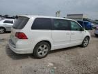 2010 Volkswagen Routan SE