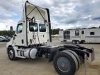 2019 Freightliner Cascadia 126