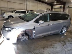 Chrysler Vehiculos salvage en venta: 2019 Chrysler Pacifica Touring L