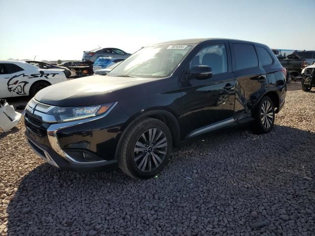 2019 Mitsubishi Outlander SE