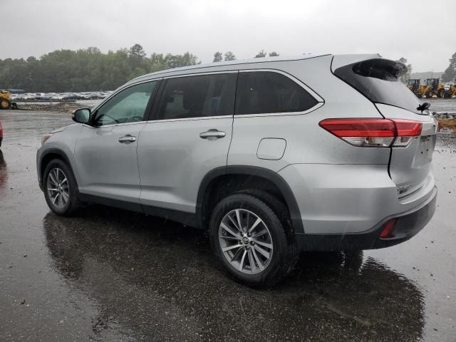 2019 Toyota Highlander SE