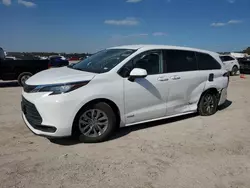 Toyota Sienna le Vehiculos salvage en venta: 2021 Toyota Sienna LE