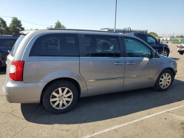 2014 Chrysler Town & Country Touring