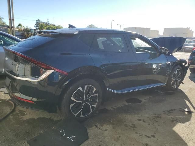 2023 KIA EV6 Light