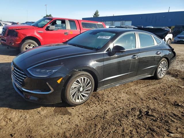 2022 Hyundai Sonata Hybrid