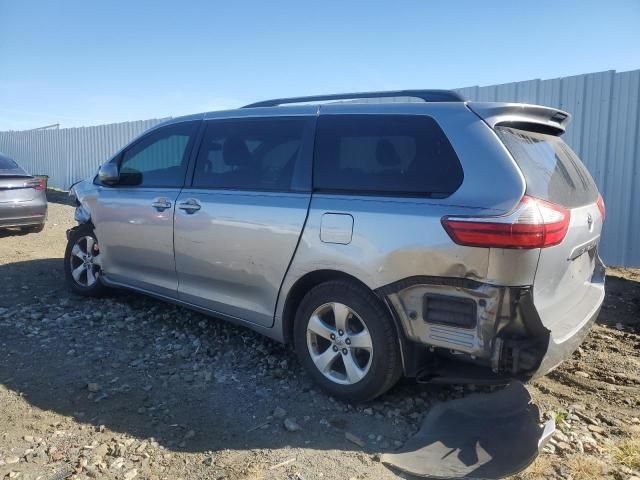 2015 Toyota Sienna LE