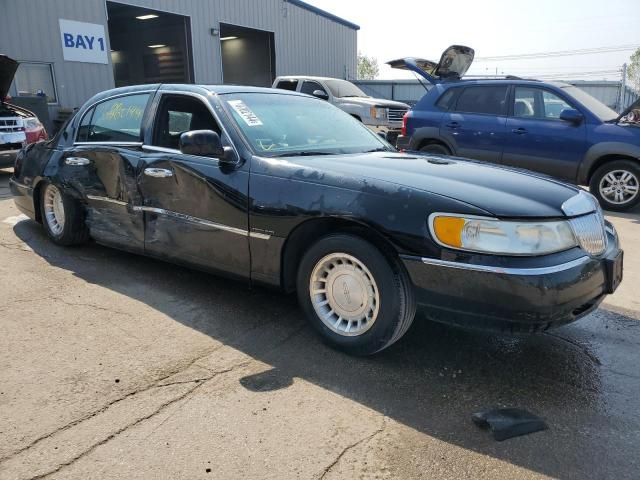 2000 Lincoln Town Car Executive