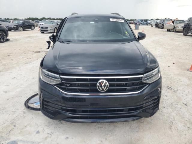 2023 Volkswagen Tiguan SE R-LINE Black