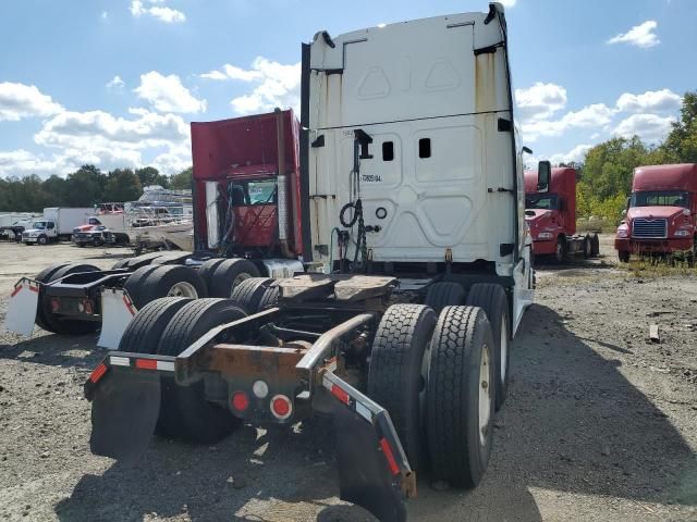 2017 Freightliner Cascadia 125