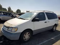 Toyota Vehiculos salvage en venta: 1998 Toyota Sienna LE