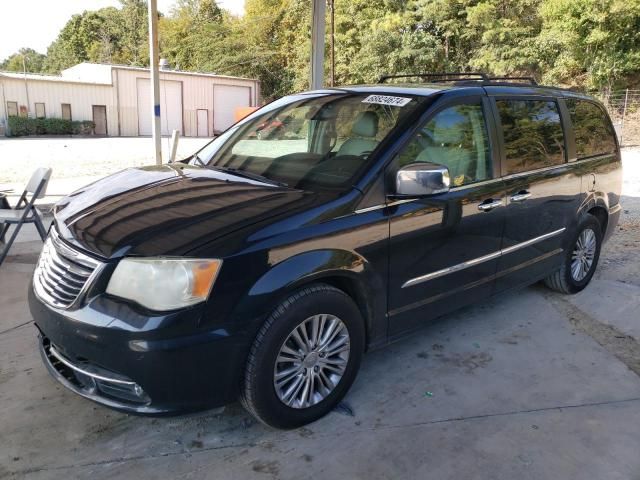 2013 Chrysler Town & Country Touring L