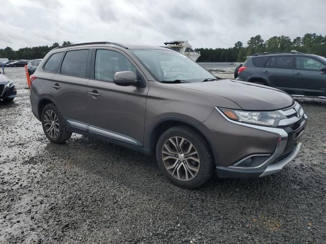 2016 Mitsubishi Outlander SE