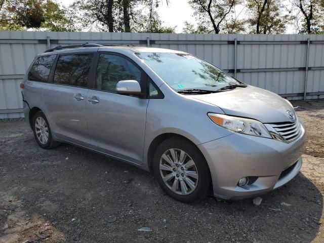 2013 Toyota Sienna XLE