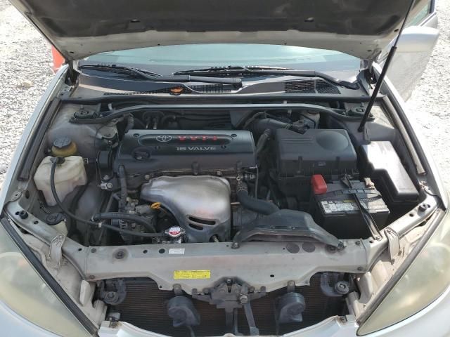 2004 Toyota Camry LE