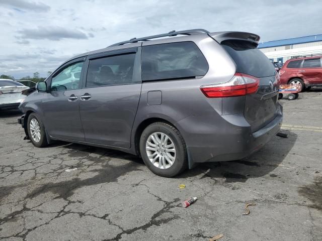 2015 Toyota Sienna XLE