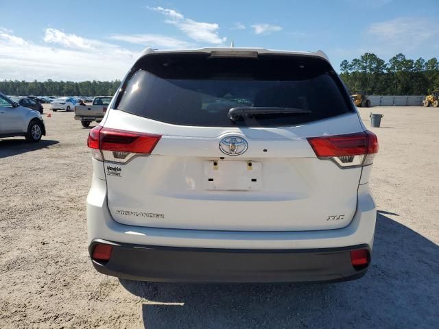 2018 Toyota Highlander SE