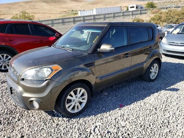 2013 KIA Soul +