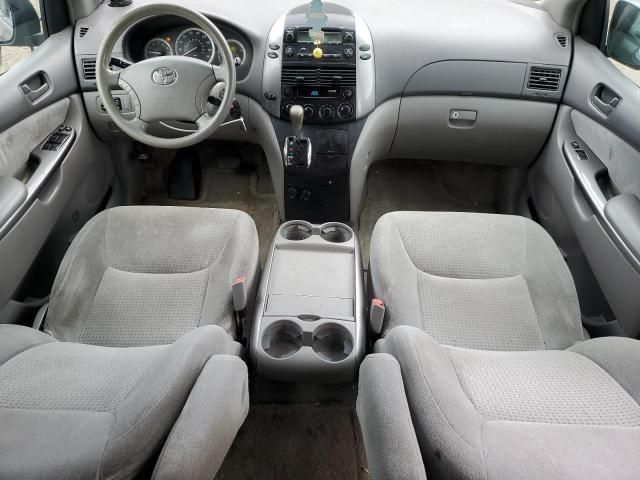 2006 Toyota Sienna CE