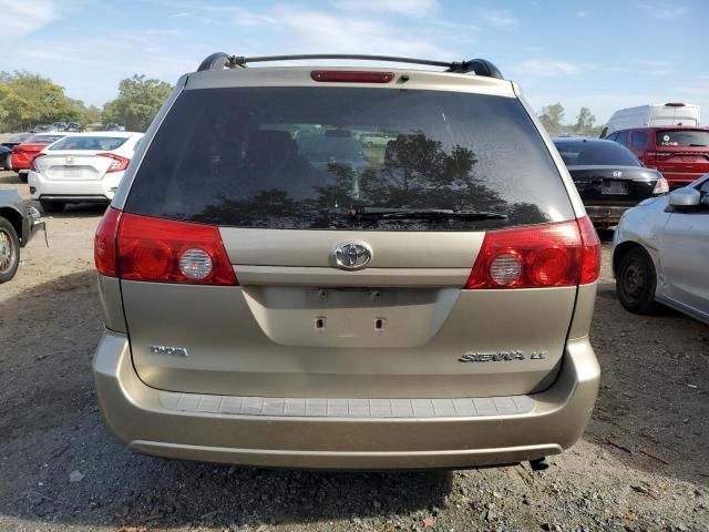 2007 Toyota Sienna CE