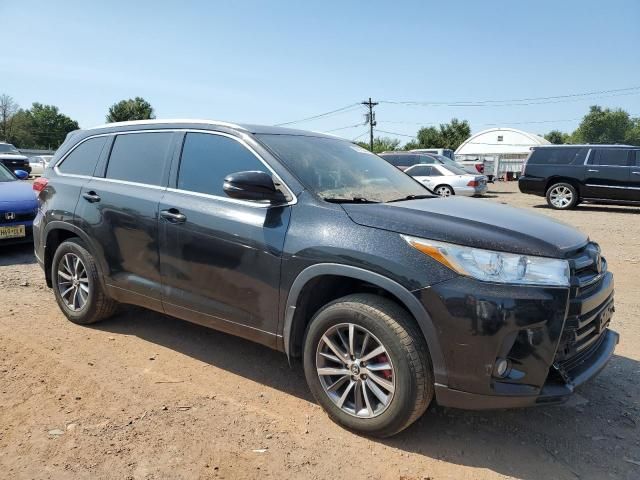 2018 Toyota Highlander SE