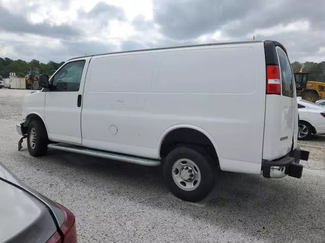 2022 Chevrolet Express G2500