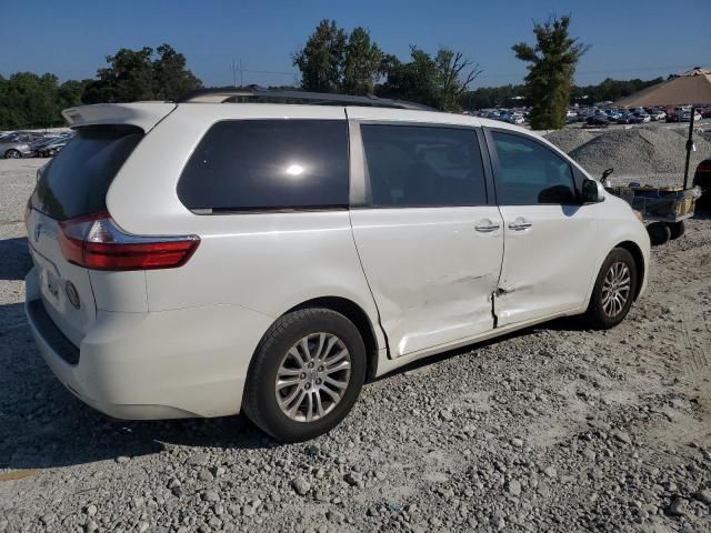 2015 Toyota Sienna XLE