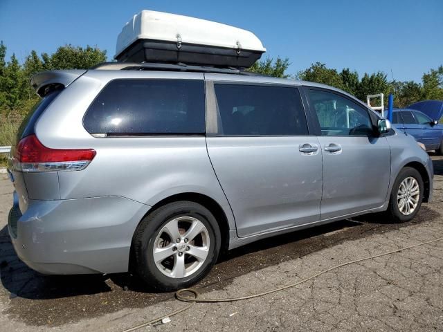 2013 Toyota Sienna XLE