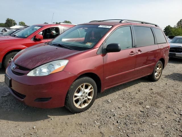 2006 Toyota Sienna LE