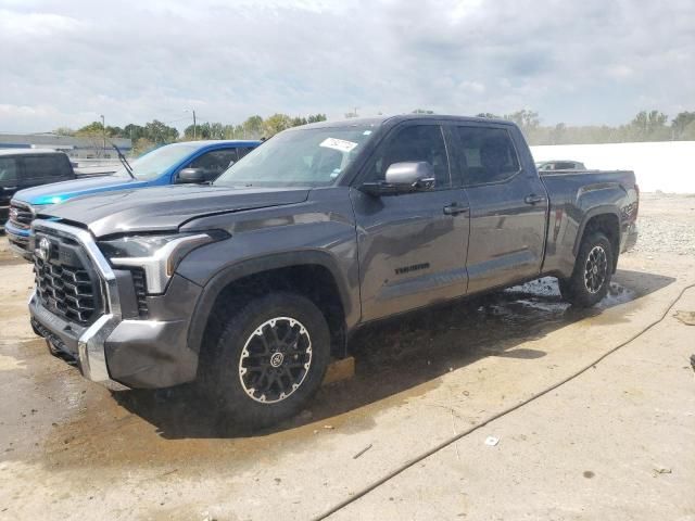 2022 Toyota Tundra Crewmax SR5