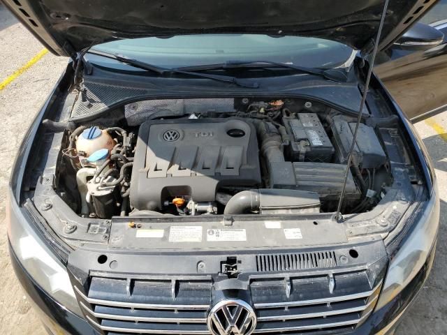 2012 Volkswagen Passat SE