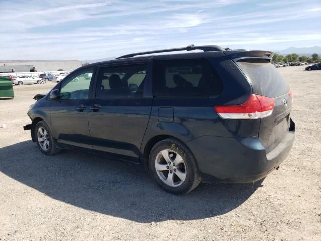 2011 Toyota Sienna LE