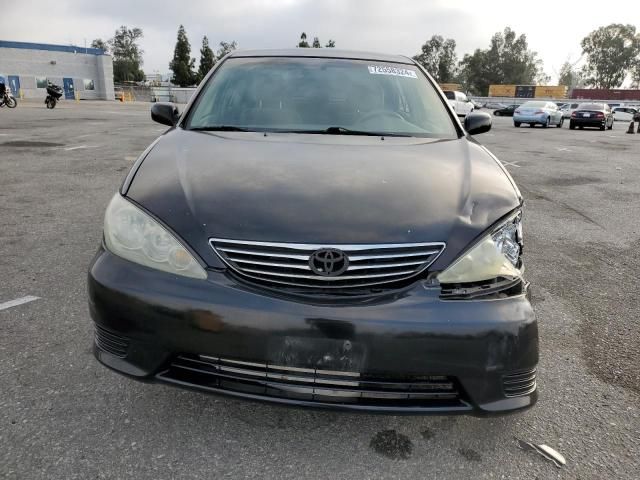 2005 Toyota Camry LE