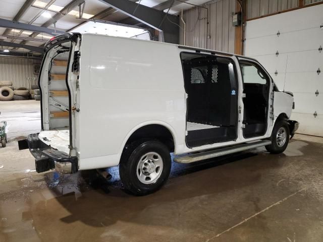 2022 Chevrolet Express G2500