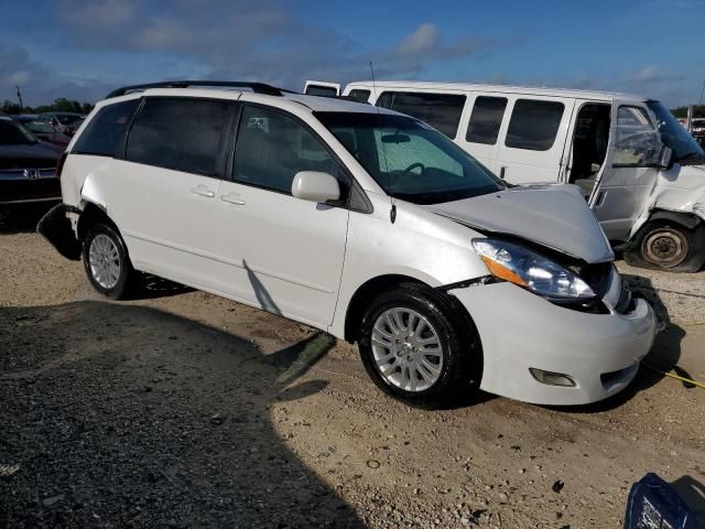 2008 Toyota Sienna XLE