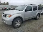 2005 Nissan Pathfinder LE