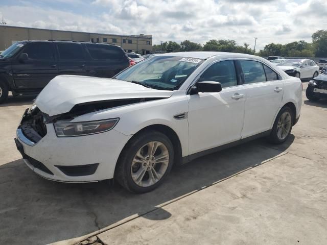 2015 Ford Taurus SE