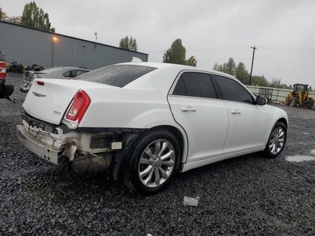 2016 Chrysler 300 Limited