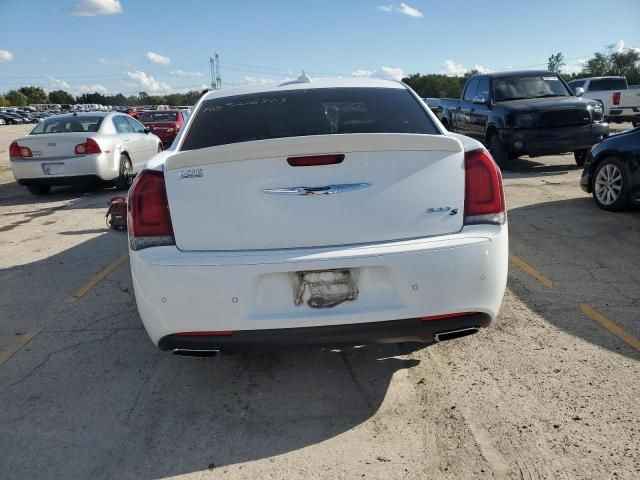 2018 Chrysler 300 S