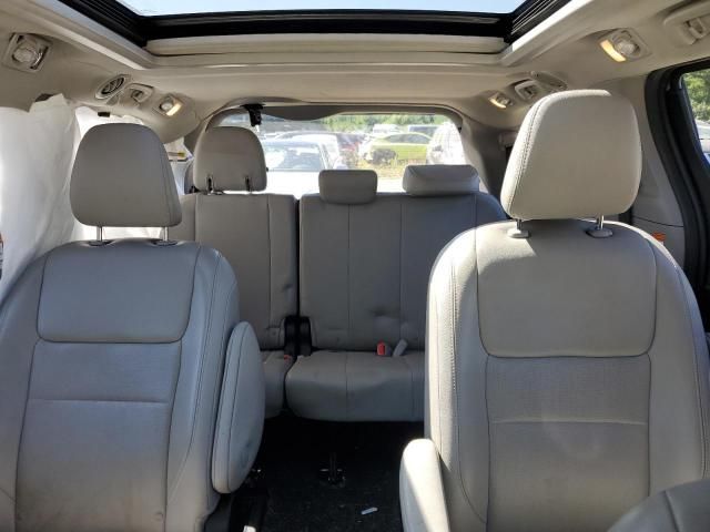 2019 Toyota Sienna XLE