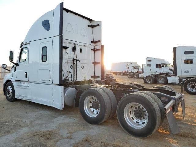 2021 Freightliner Cascadia 126