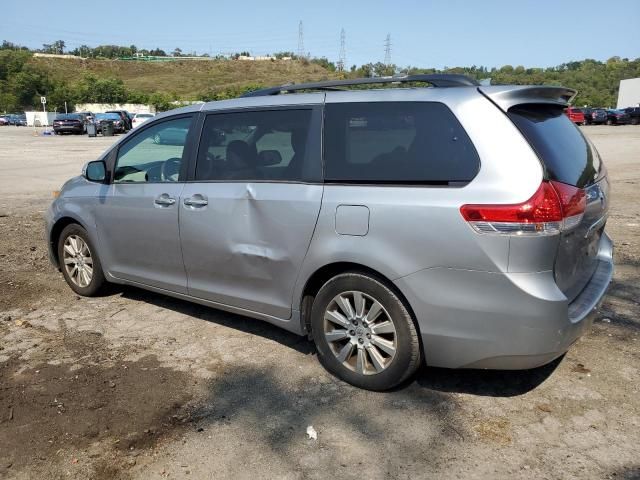 2013 Toyota Sienna XLE