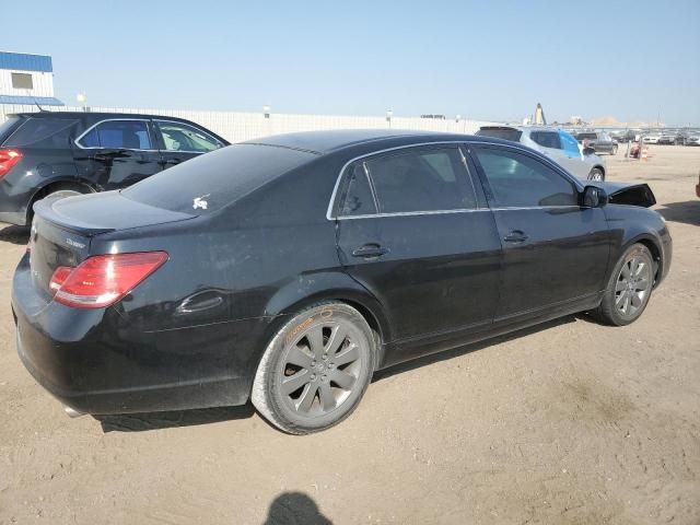 2005 Toyota Avalon XL